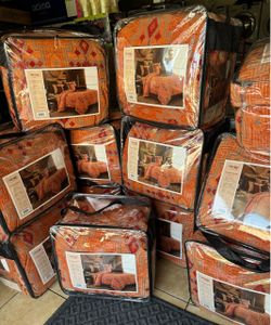 Edredones completos nuevos $40