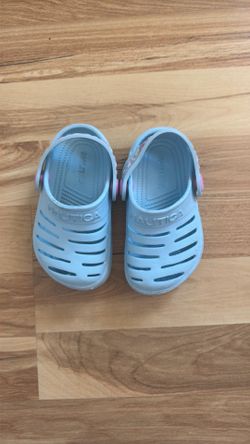Kids Nautica Blue Croc-Style Clogs - Size 5 (Butterflies & Hearts)