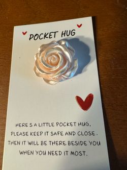 White rose pocket hug
