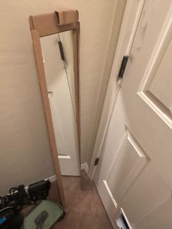 Montessori wall mirror for babies/toddlers