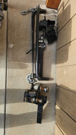 Weight distribution hitch setup