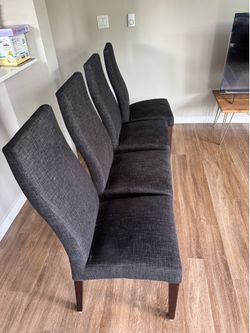 4 Modern Dining Chairs – Good Condition