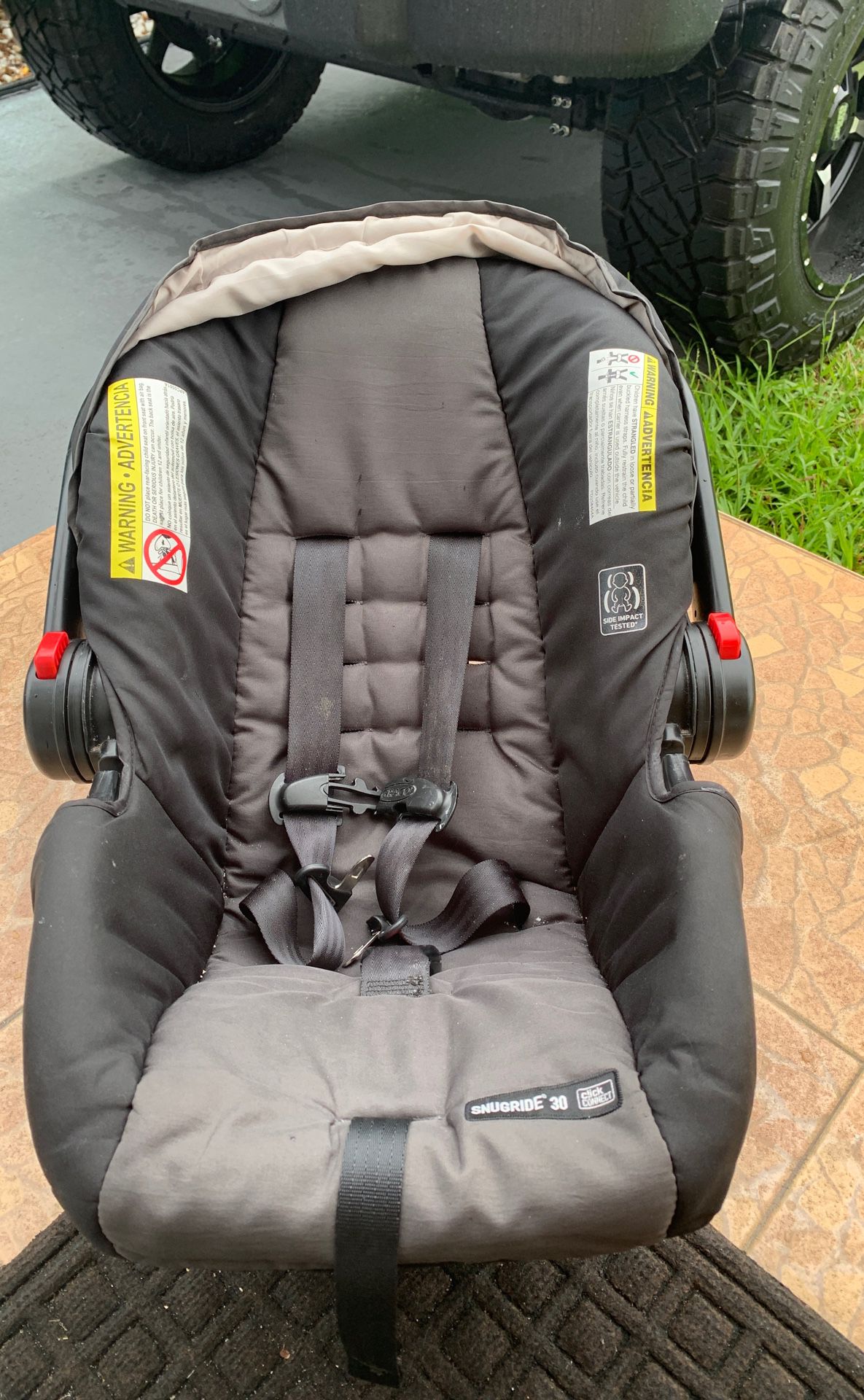 Graco click connect snugride 30 infant car seat