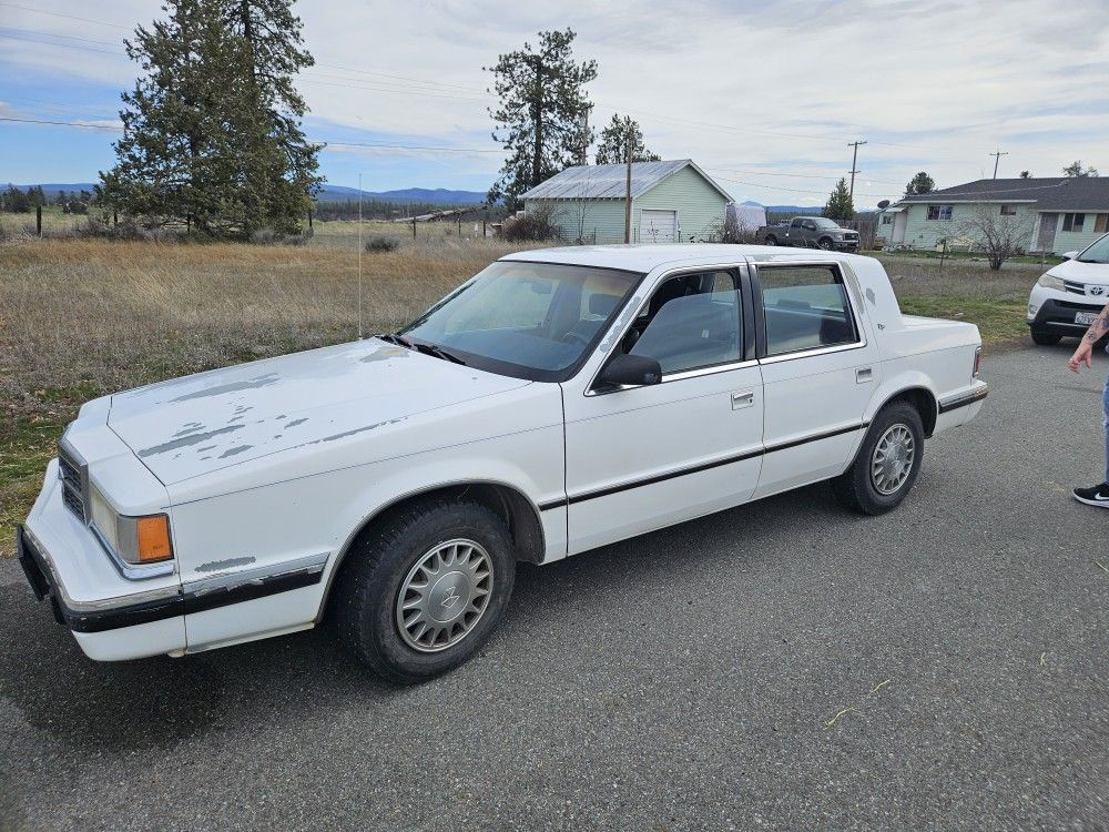 1990 Dodge Dynasty