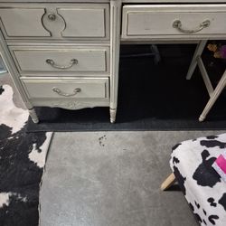 Cute Vintage Desk