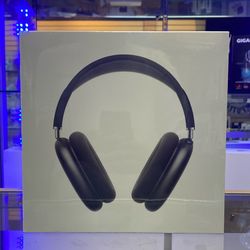 AirPods Max With Smart Case
