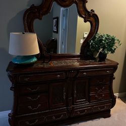 Mirror Dresser 