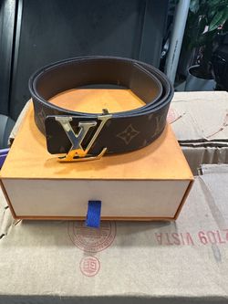 Lois Vuitton belt Real comes with authenticity papers