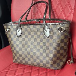 The Louis Vuitton Neverfull PM - Authentic