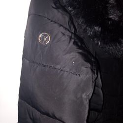 Slightly Used Calvin Klein Three Quarters Winter Coat With Undetachable Hoodie .. Medium 