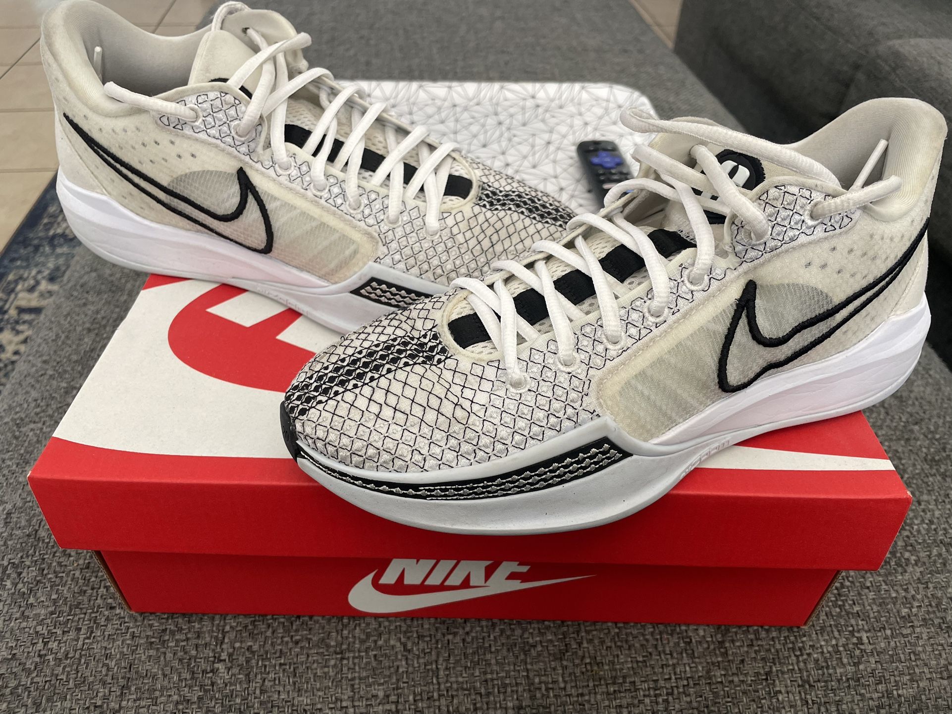 Nike Sabrina 1 Magnetic White Black