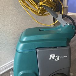2018 Tennant R3 ReadySpace Carpet Extractor $1000