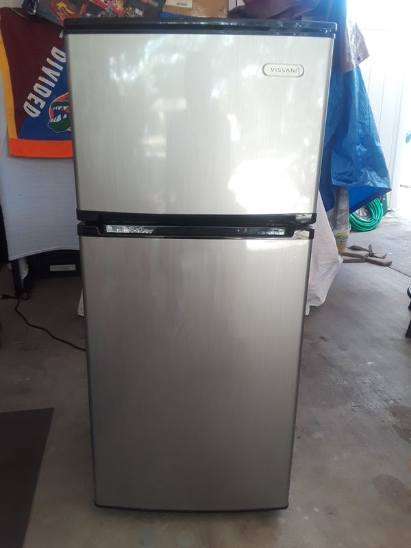 VISSANI 4.5 CU. FT. MINI FRIDGE REFRIGERATOR hvdr450se stainless for
