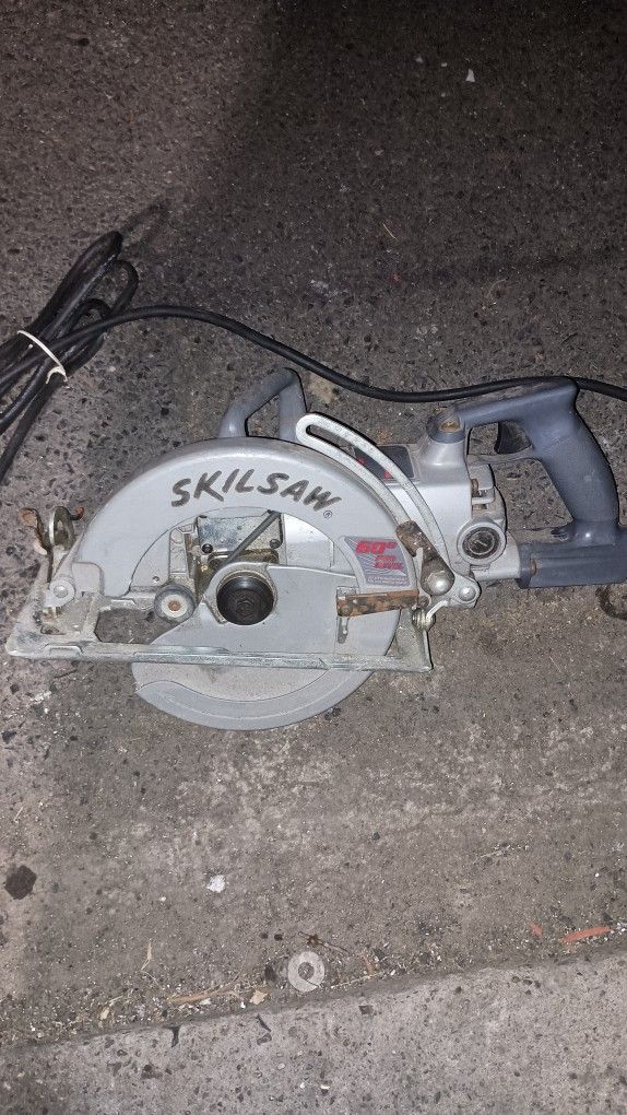 Skilsaw HD 5860 Worm Drive