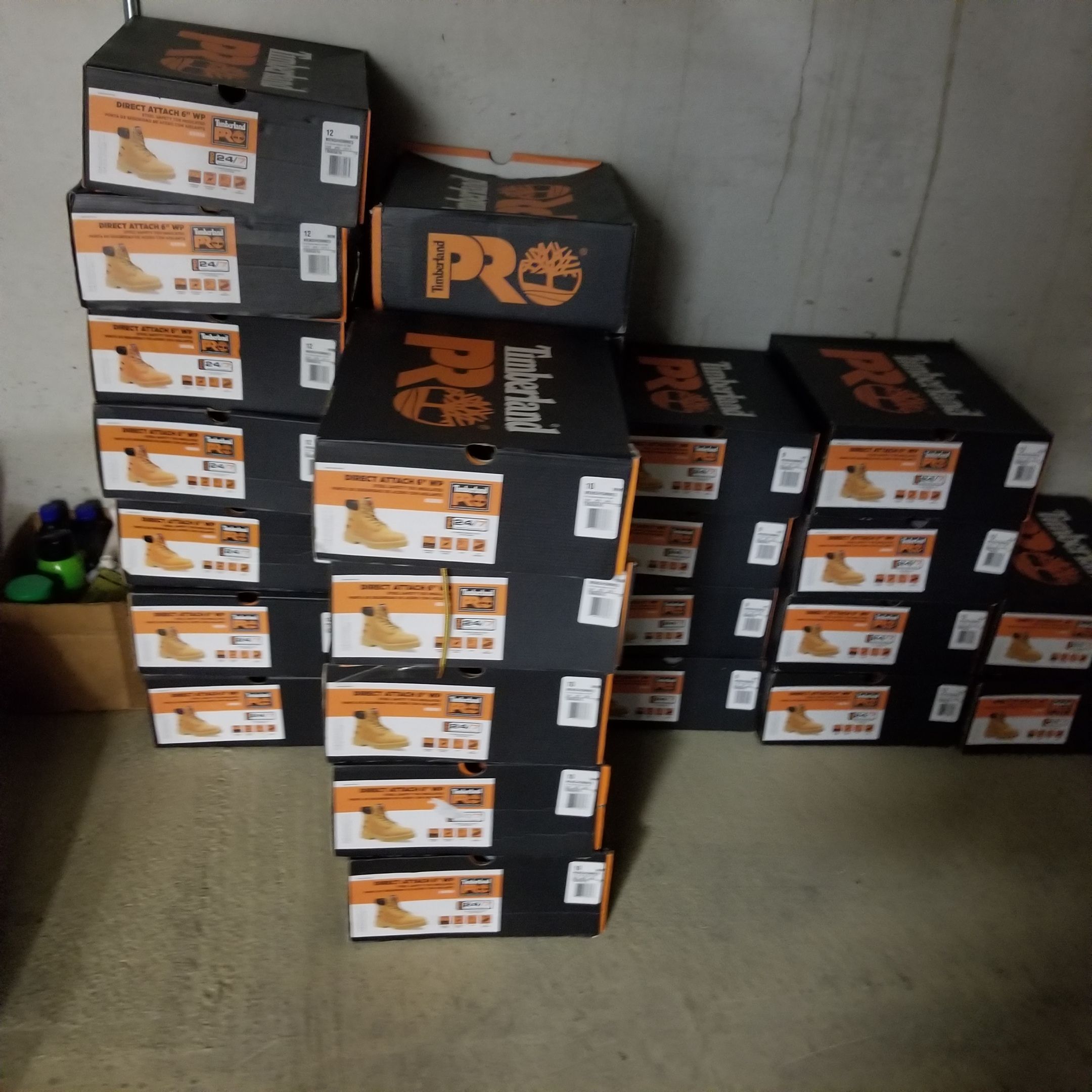 BRAND NEW TIMBERLAND BOOTS SUNDAY ALSIP SWAP O RAMA FLEA MARKET 730AM -3PM OUTSIDE ALL SIZES FROM 8.5 -13 123RD EAST OF CICERO AVENUE