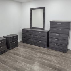 Dresser Whit Mirror, Chest And 2 Nightstands - Cómoda Con Espejo , Gavetero Y 2 Mesitas De Noche 