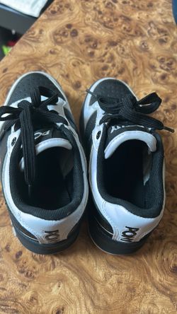 Pony shoes