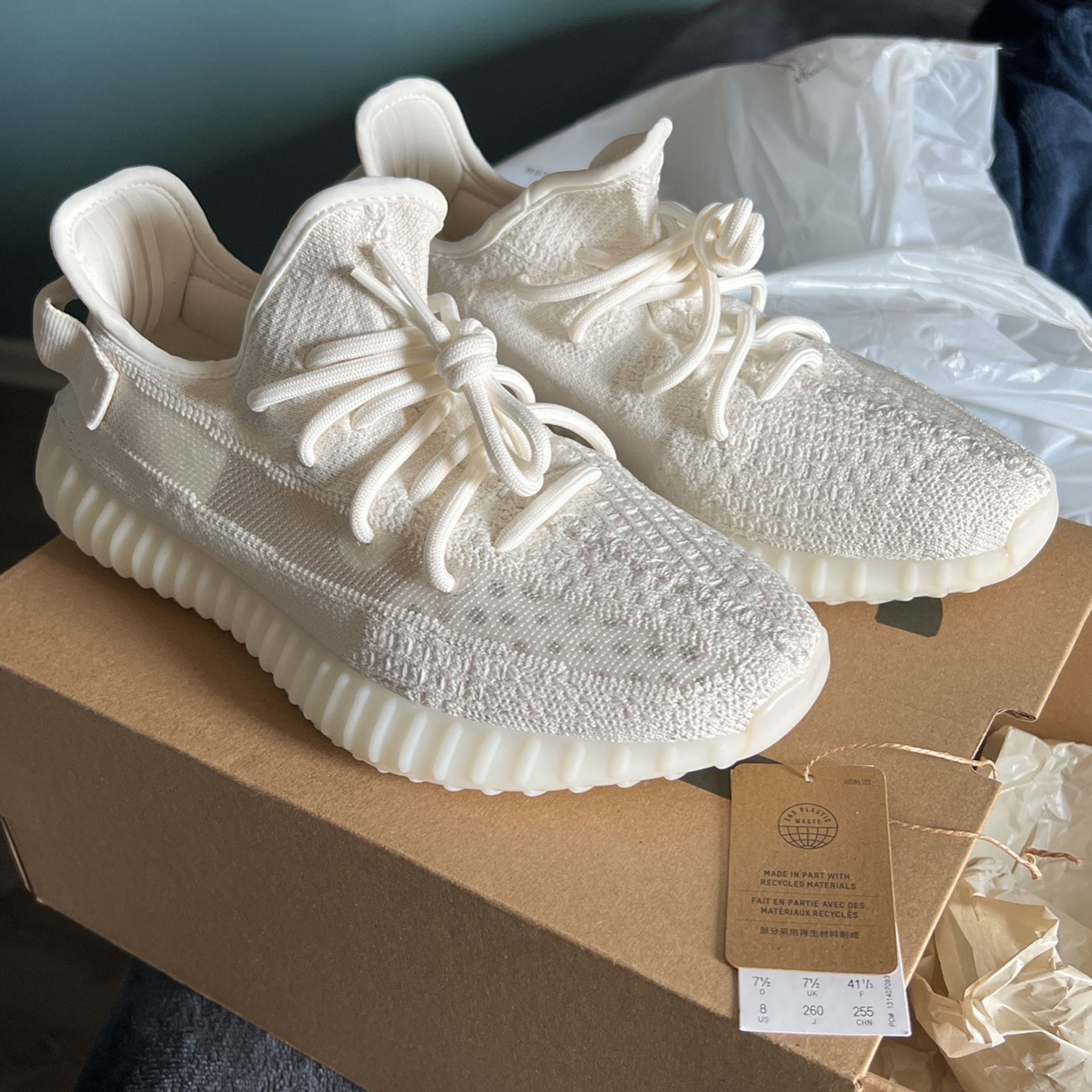 Yeezy 350 V2 Bone