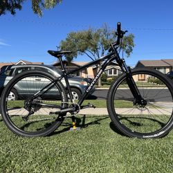 Cannondale Trail 5 Medium Mountain Bike – Great for Intermediate Trails & City Riding