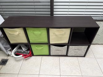 Free shelving unit