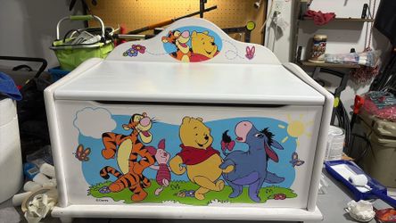 Winnie the Pooh toy chest