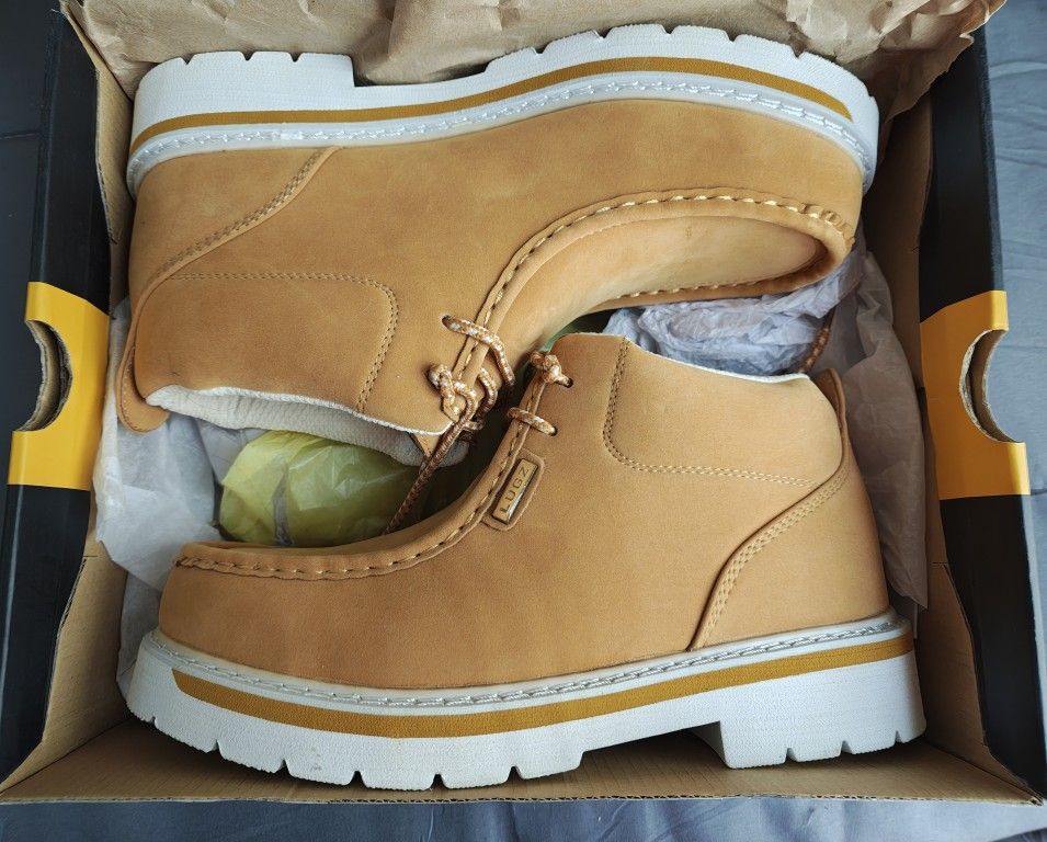 Wheat & White Lugz Boots