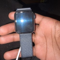 Apple Watch SE