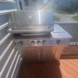 Jenn-Air Gas Grill