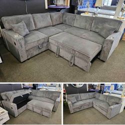 New Sleeper Sectional Couch with USB, Cup Holders and Storage! Free Delivery 🚚!