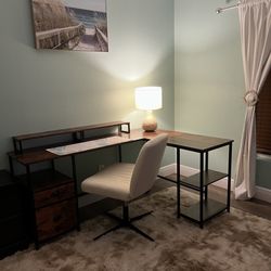 L-shaped Desk With Drawers- Gently Used 