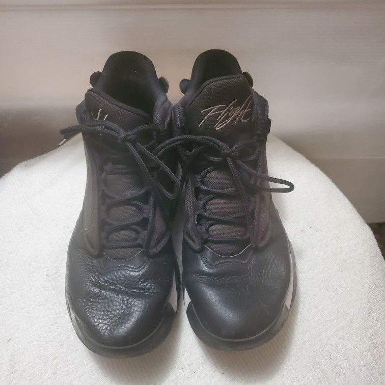 Men Black Nike Shoes Size 10