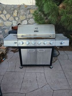 Propane grill