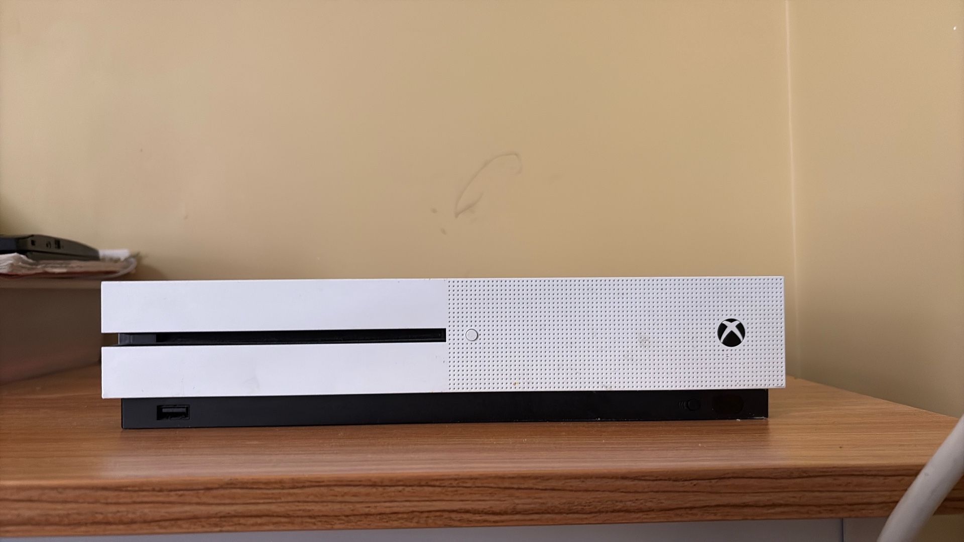 Xbox One S