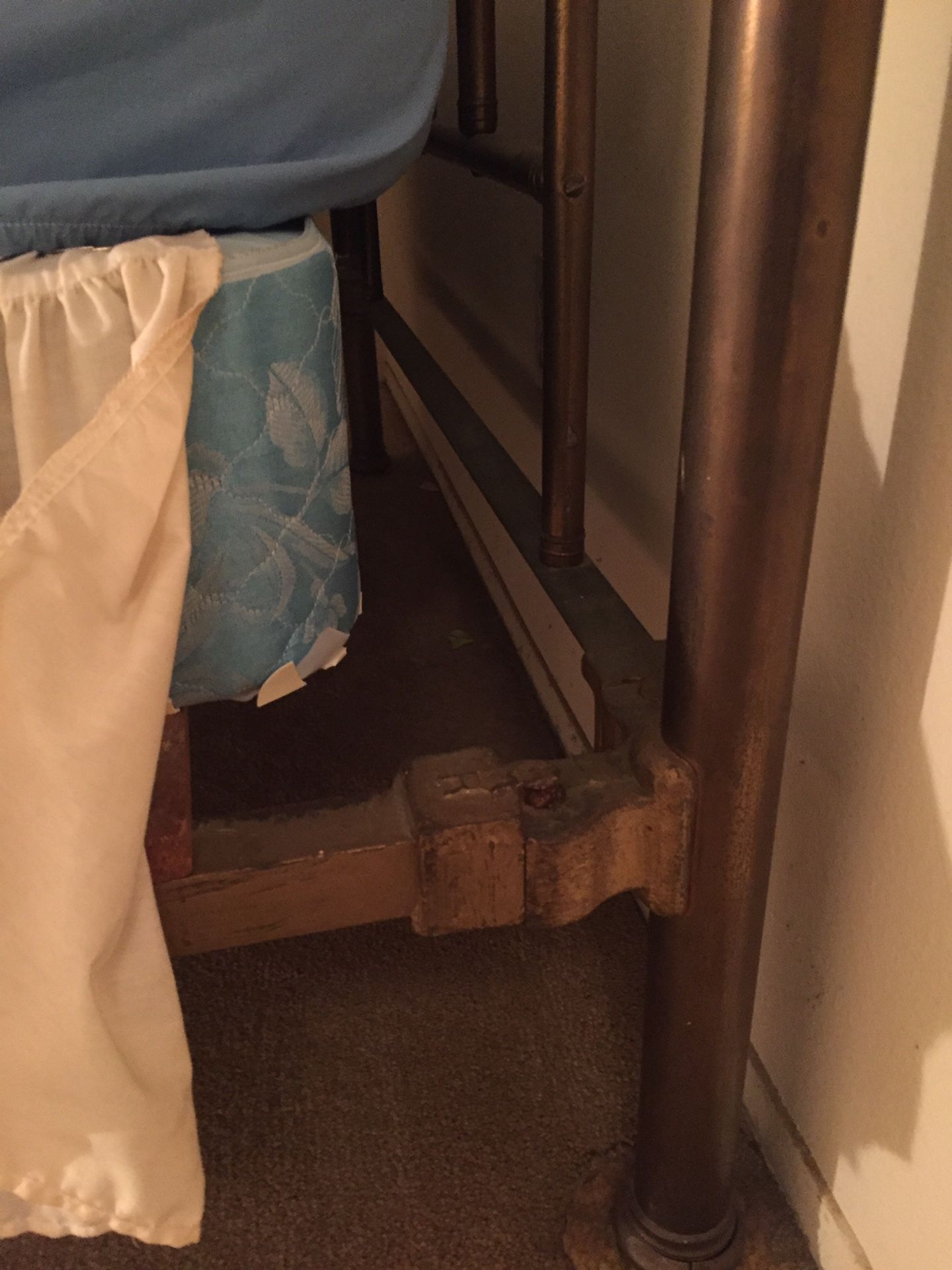 Vintage Antique Brass Bed With Original Frame And Rails French Country J&M, Full / Double Sturdy