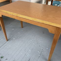 4 Hotel Quality Tables/Desks