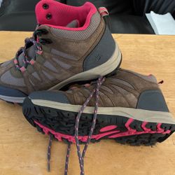 Girls Hiking Boot Sz 5