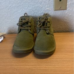 Olive Green Uggs Kid Size 2