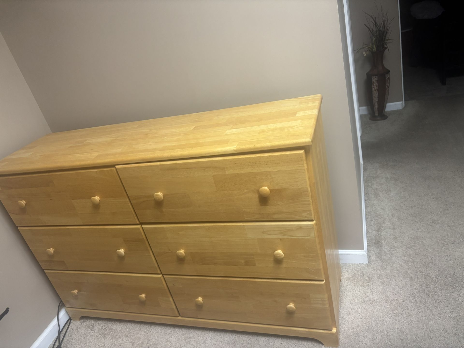 Wooden 6 Drawer Dresser