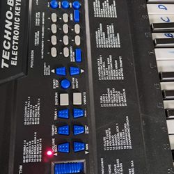 Piano Keyboard 