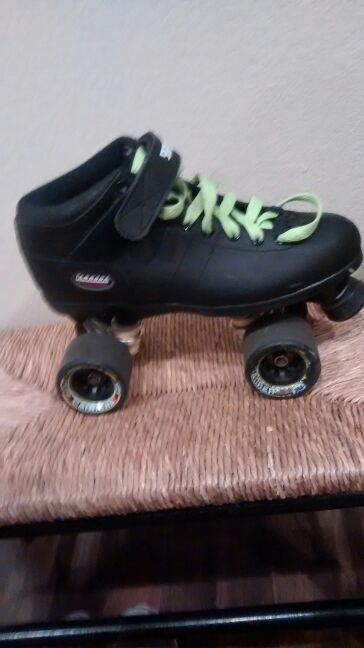 CARRERA BLACK SPEED SKATES - riedell boot for Sale in Aurora, CO - OfferUp