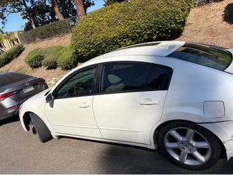 2004  Nissan maxima