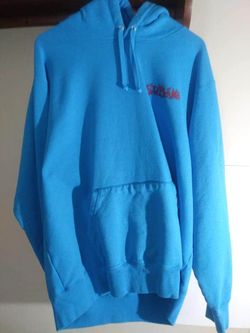 Brand New SUPREME HOODIE. SIZE L RUNS BIG NEW.PAID 180 LAST YEAR