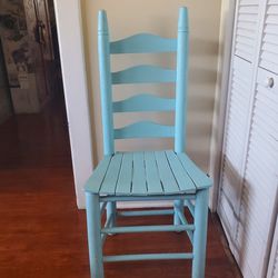 Painted Wood Ladder-back Chair