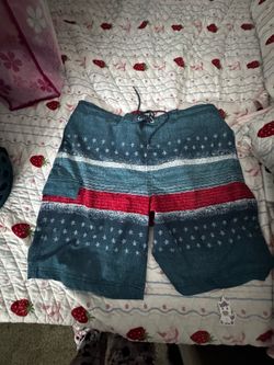 Men’s shorts size Large (36-38)
