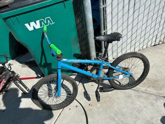 Blue diamond back grind BMX Bike with Green Grips