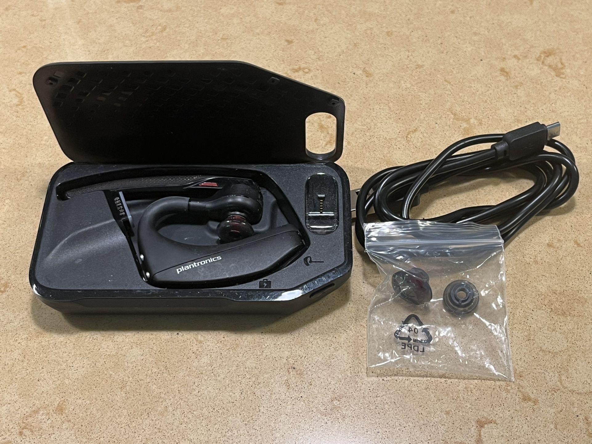 Poly - Voyager 5220 Wireless Noise Cancelling Bluetooth Headset