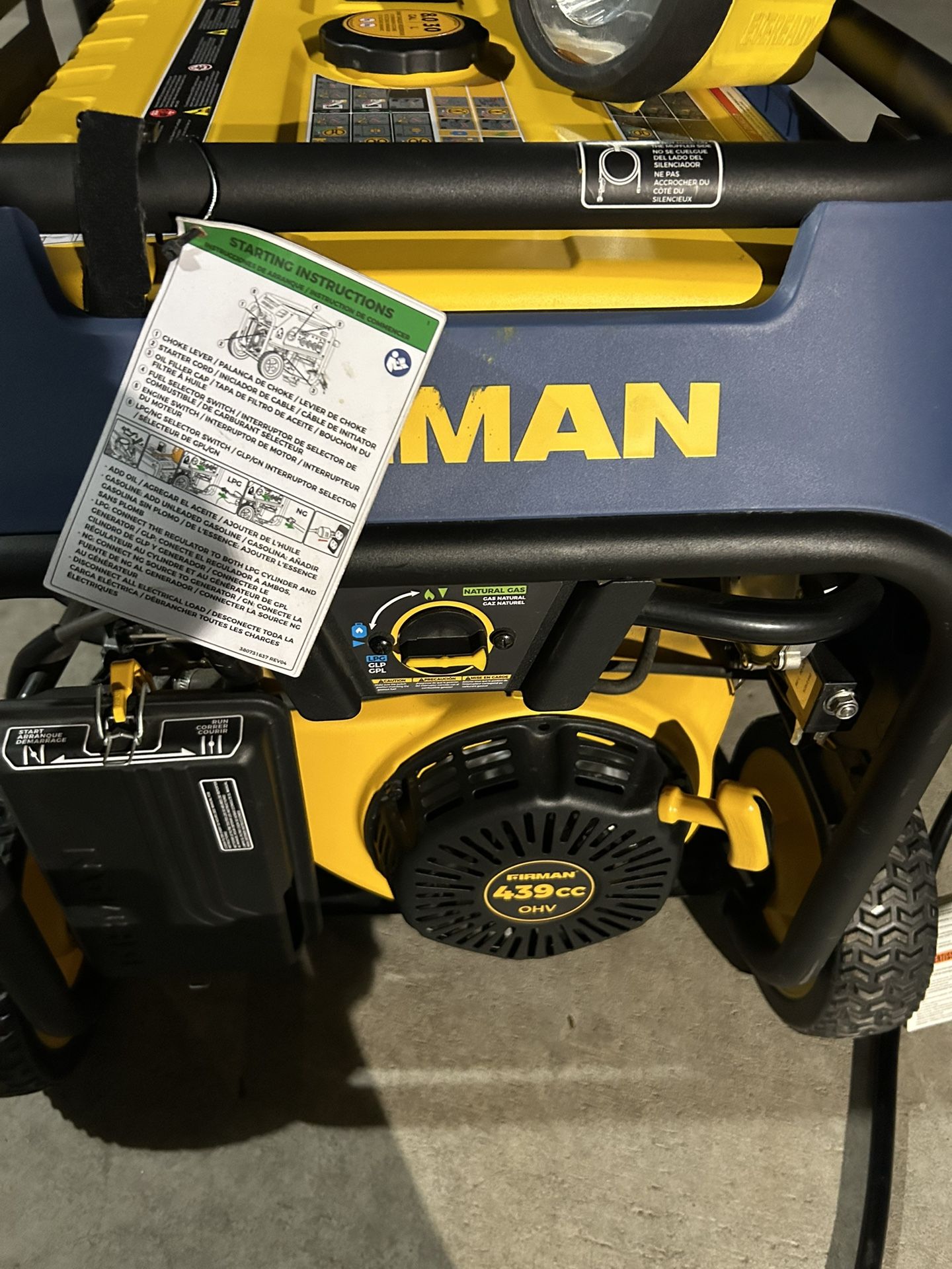 FIRMAN T08071 tri fuel 9.400Watt Portable generator ability to run off of gasoline, propane, or natural gas with an electric starter