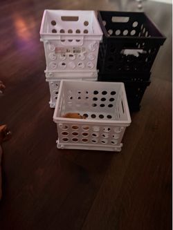 Square stackable cubes