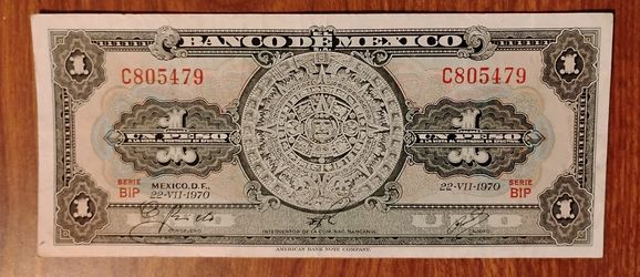 Mexico Mexican  Aztec Calendar 1 Peso Bills Banknotes Currency 