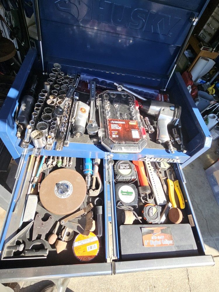 Kobalt Heavy Duty Rolling Toolbox Full With Tools Including Keys All You Need For Shop Or Home